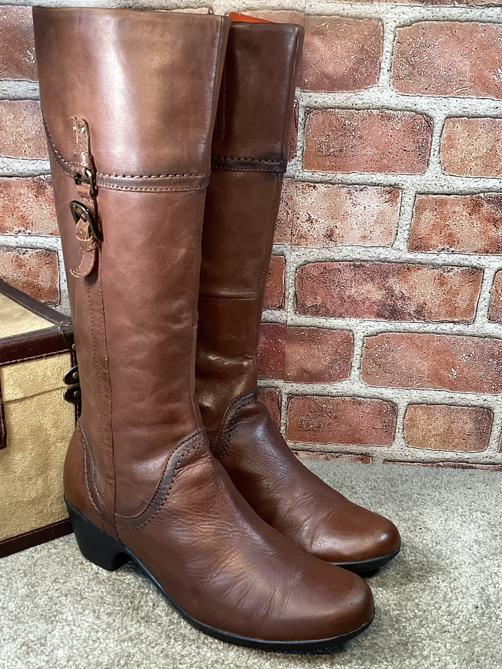 Clarks Ingalls Vicky womens brown tall knee high riding boots size 10 Narrow